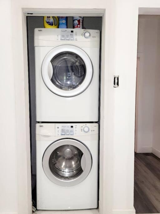 Apartament Blue Lounge ☆ Lafontaine Park ☆ Tv Cable Montreal Zewnętrze zdjęcie
